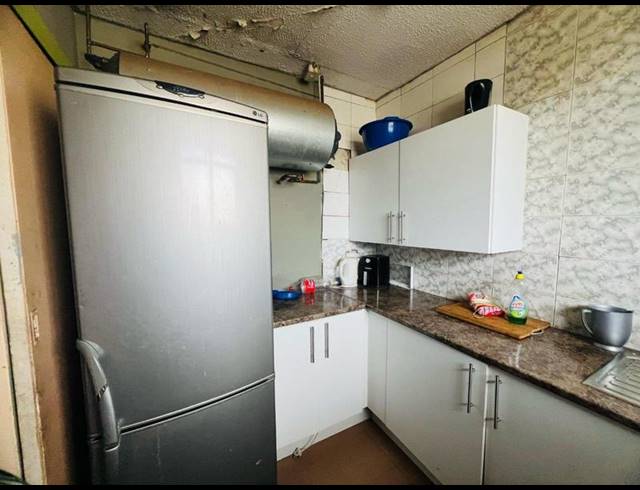 2 BEDROOM APARTMENT FOR SALE IN KWAGGASRAND